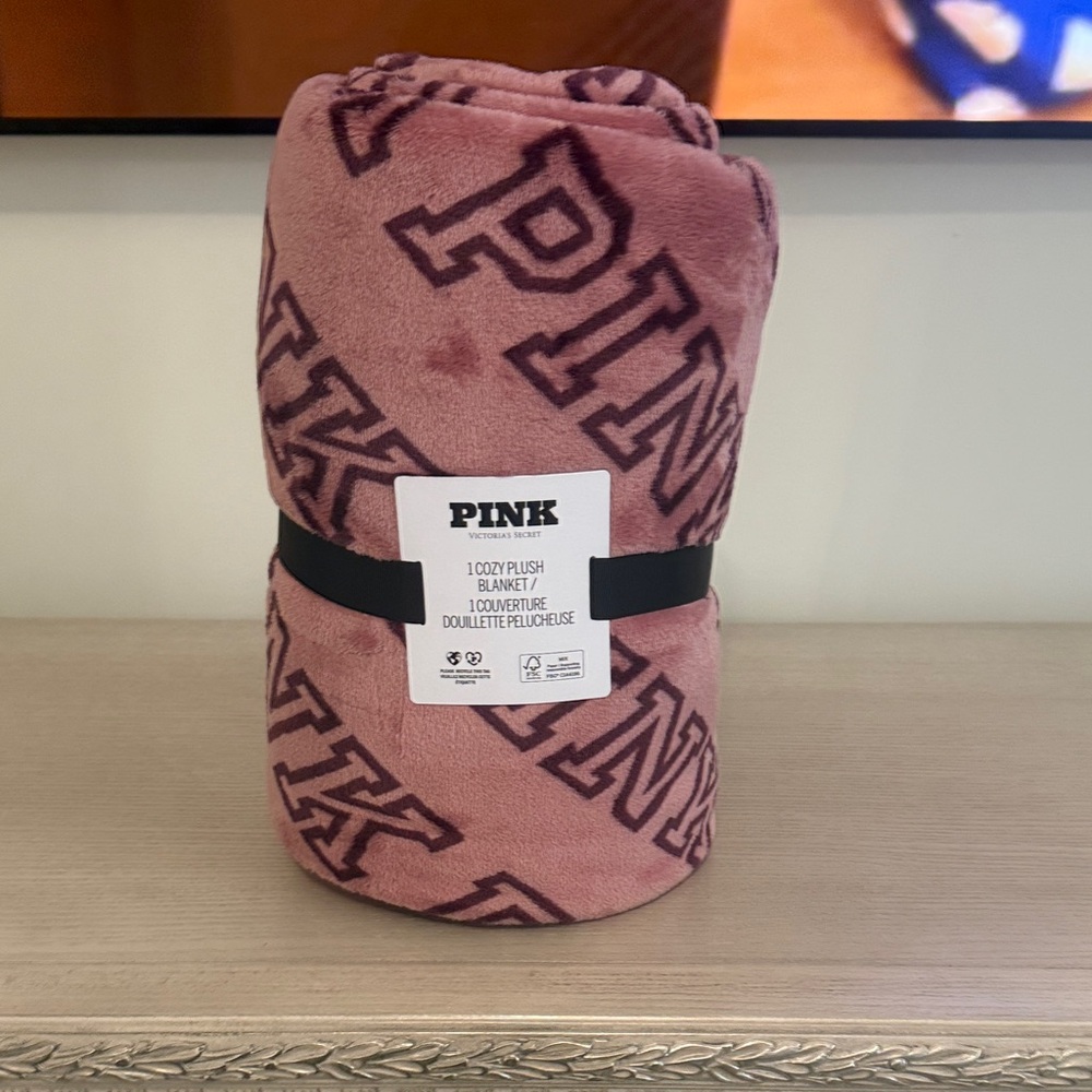 PINK Victoria's Secret Plush Blanket in Rose